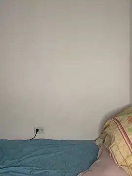 Snapshot of laly_spank chatting on 02-28-26, 11:17 laly spank online show from 02-28-26, 11:17