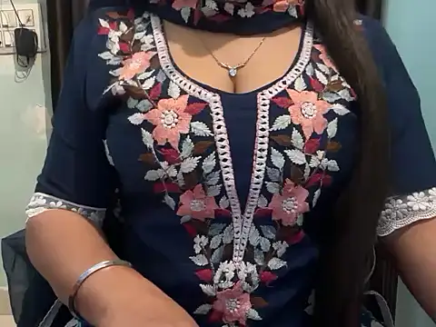 Avneet kaurr1 online show from 03-16-26, 02:39