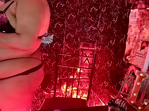 MistressMileenaMiami online show from 05-18-26, 01:06