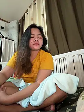 Snapshot of chikababy26 chatting on 02-22-26, 11:25 chikababy26 online show from 02-22-26, 11:25