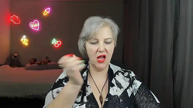 Mary-Leee online show from 03-30-26, 01:45