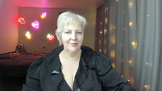 Mary-Leee online show from 06-03-26, 07:44