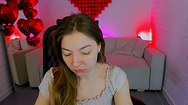 Snapshot of DianaAvis chatting on 02-22-26, 05:51 DianaAvis online show from 02-22-26, 05:51