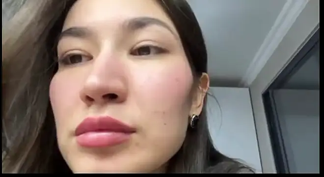 Snapshot of AleciaGeidner chatting on 02-28-26, 04:19 AleciaGeidner online show from 02-28-26, 04:19