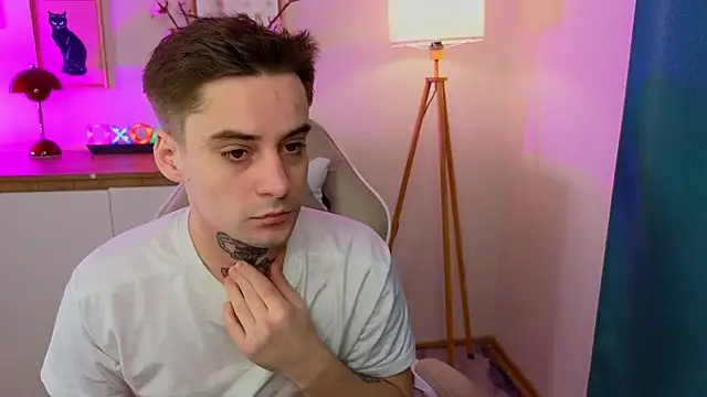 Snapshot of drillfilow chatting on 03-04-26, 10:05 drillfilow online show from 03-04-26, 10:05