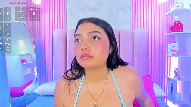 ArianaRougee online show from 07-14-26, 10:21