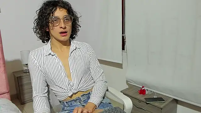 Snapshot of Maverick_angel chatting on 03-02-26, 02:24 Maverick angel online show from 03-02-26, 02:24