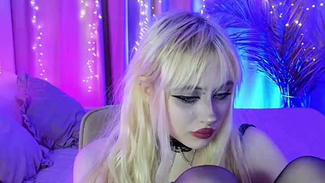 Snapshot of rraffaellka chatting on 06-18-26, 09:41 rraffaellka online show from 06-18-26, 09:41