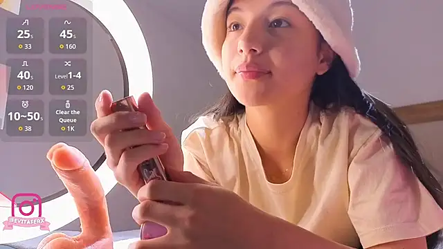 eva depp  online show from 04-06-26, 10:16