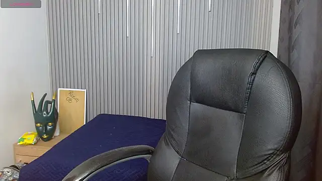 Julian Smith21 online show from 04-16-26, 03:18