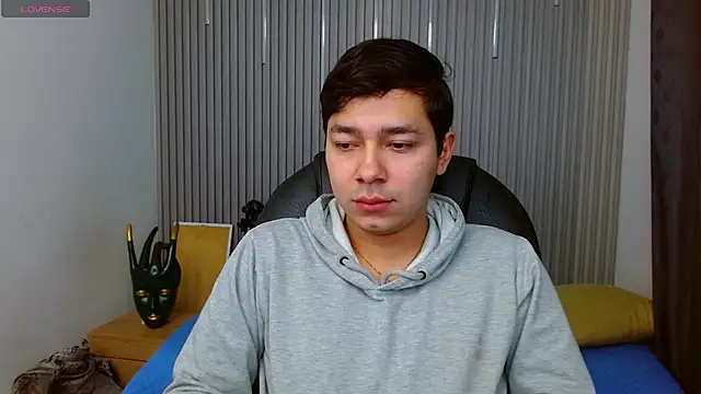 Snapshot of Julian_Smith21 chatting on 04-19-26, 04:12 Julian Smith21 online show from 04-19-26, 04:12