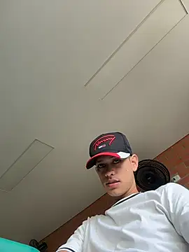 HarryGaze online show from 04-14-26, 04:13