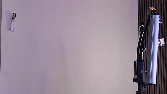 Snapshot of AlessiaAuren chatting on 05-09-26, 02:22 AlessiaAuren online show from 05-09-26, 02:22