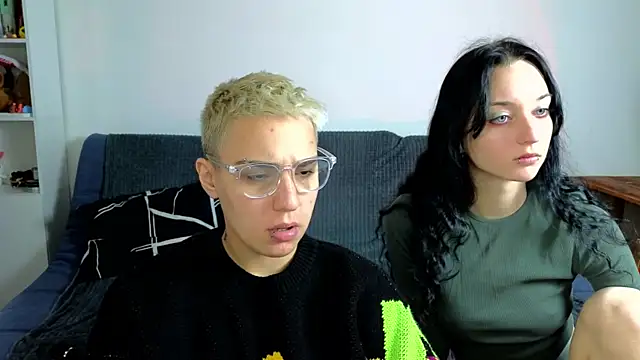 LuxuryLoverss online show from 05-12-26, 11:07