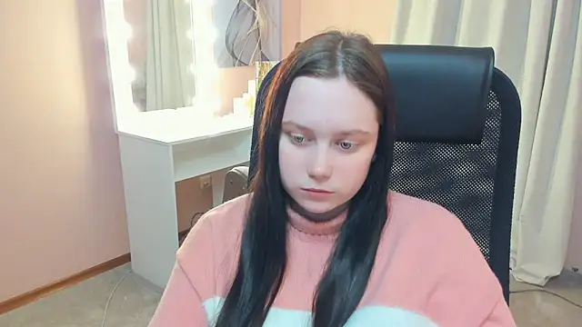 Snapshot of LynnaNull chatting on 02-23-26, 07:50 LynnaNull online show from 02-23-26, 07:50