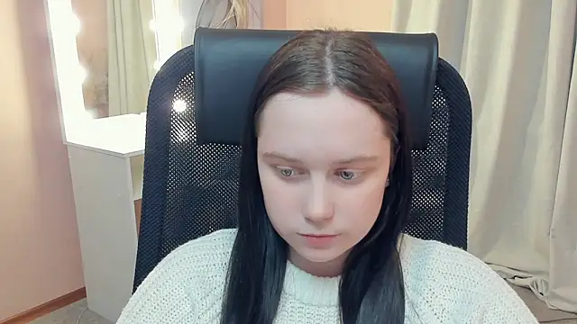 Snapshot of LynnaNull chatting on 02-24-26, 01:20 LynnaNull online show from 02-24-26, 01:20