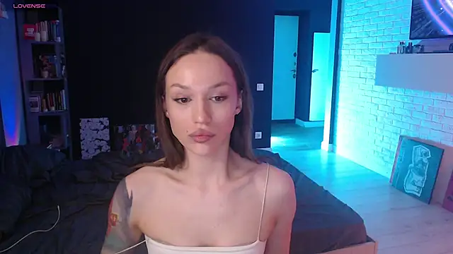 Snapshot of Jade_Amore chatting on 05-06-26, 04:23 Jade Amore online show from 05-06-26, 04:23