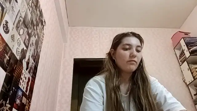 Snapshot of JanineThielman chatting on 07-06-26, 12:46 JanineThielman online show from 07-06-26, 12:46