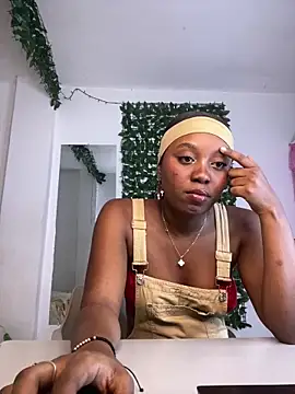 Jazmin chell online show from 03-22-26, 12:25