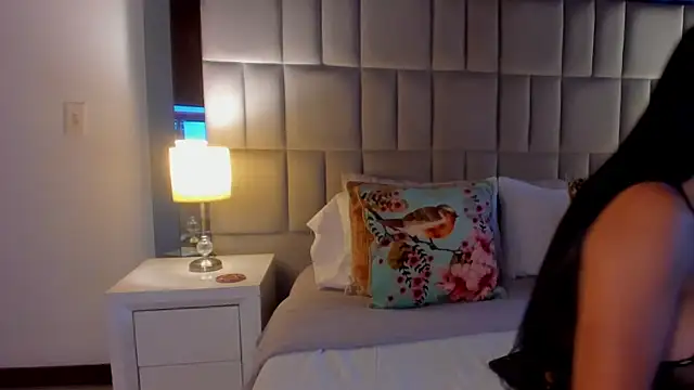 Tiffanyy Lam online show from 03-17-26, 10:35