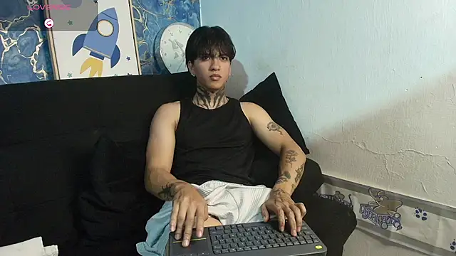 Snapshot of Tessarion_Black chatting on 06-01-26, 06:37 Tessarion Black online show from 06-01-26, 06:37