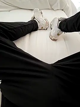 Kiffeur2Tn online show from 03-05-26, 08:10