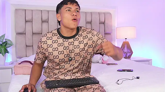 jordan thompson online show from 04-08-26, 01:16