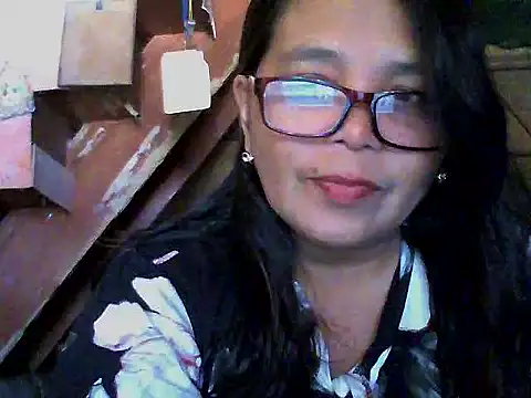 Flowerblossom123 online show from 03-25-26, 04:29