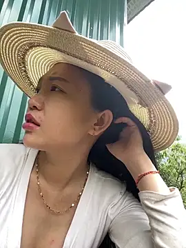 Miumieu2 online show from 04-11-26, 09:02