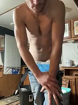 Snapshot of Aarondeweese27 chatting on 02-25-26, 11:58 Aarondeweese27 online show from 02-25-26, 11:58