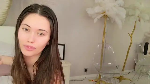 Lunaa Babygirl online show from 03-02-26, 07:15