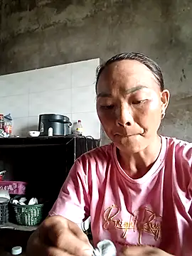 Snapshot of elen8800 chatting on 03-02-26, 04:25 elen8800 online show from 03-02-26, 04:25