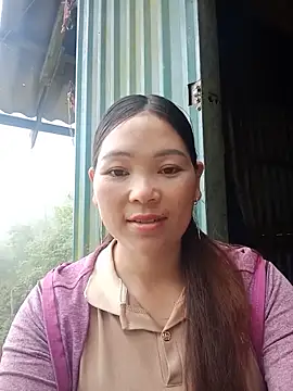 Snapshot of Salyk5 chatting on 06-12-26, 08:13 Salyk5 online show from 06-12-26, 08:13