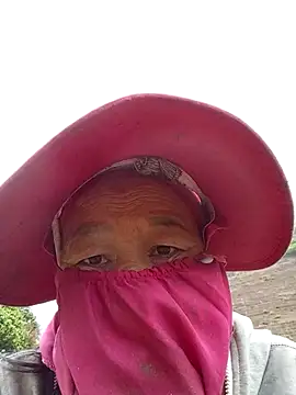 heesuu11 online show from 04-01-26, 08:59