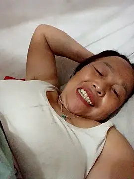 Snapshot of heesuu11 chatting on 04-23-26, 01:57 heesuu11 online show from 04-23-26, 01:57