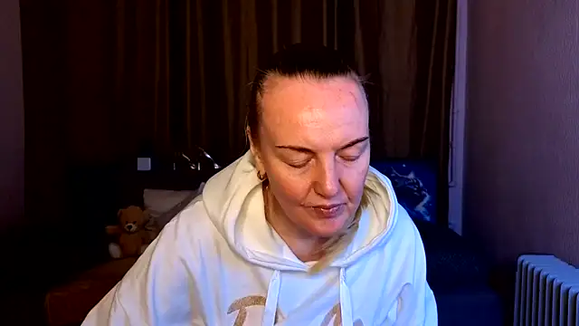 Snapshot of Bella_soulmate chatting on 06-18-26, 09:14 Bella soulmate online show from 06-18-26, 09:14