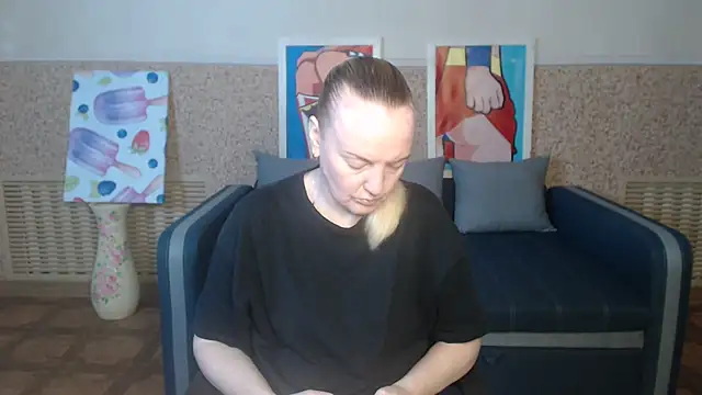 Snapshot of Bella_soulmate chatting on 06-30-26, 05:19 Bella soulmate online show from 06-30-26, 05:19