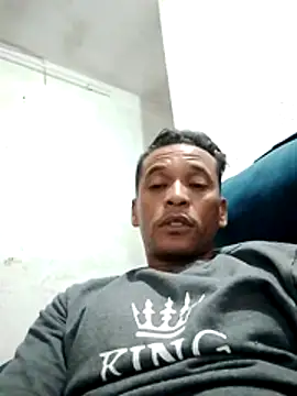 Snapshot of Rodr_go14 chatting on 06-22-26, 01:51 Rodr go14 online show from 06-22-26, 01:51