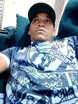 Snapshot of Rodr_go14 chatting on 06-22-26, 10:34 Rodr go14 online show from 06-22-26, 10:34