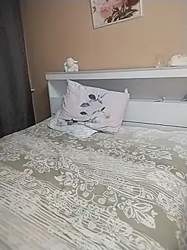 MilkCandyGirl online show from 05-11-26, 04:04