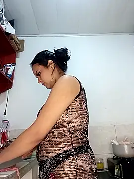 Emily Rouse23 online show from 04-14-26, 01:33