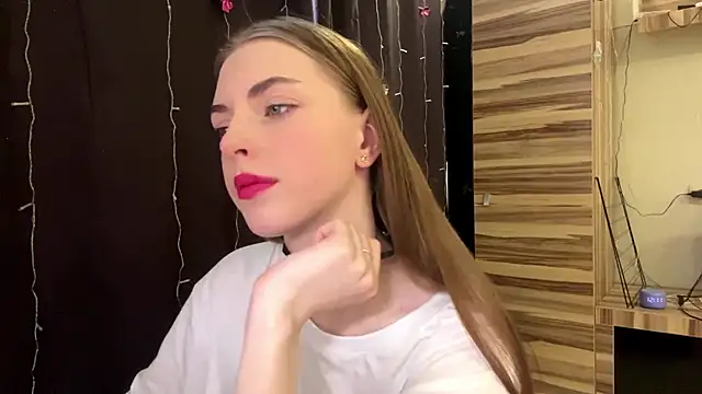 Snapshot of PollyDream chatting on 03-01-26, 09:11 PollyDream online show from 03-01-26, 09:11