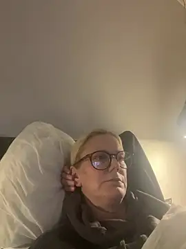 Amelie BlondeXX online show from 03-08-26, 06:12