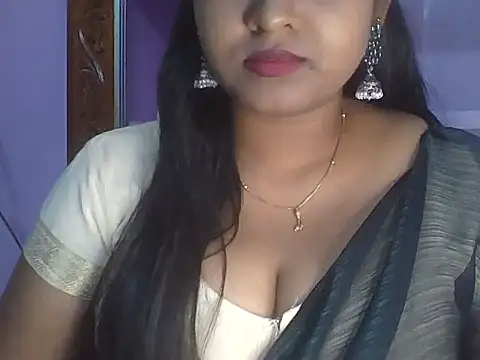 Snapshot of Tamil_Kuttyma chatting on 06-13-26, 05:22 Tamil Kuttyma online show from 06-13-26, 05:22