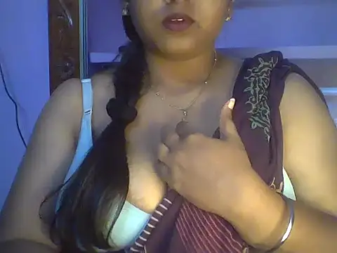 Snapshot of Tamil_Kuttyma chatting on 06-27-26, 04:34 Tamil Kuttyma online show from 06-27-26, 04:34