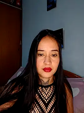 Noeruiz9 online show from 04-22-26, 03:13