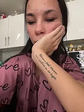 Snapshot of mariaalexandraf chatting on 03-02-26, 10:33 mariaalexandraf online show from 03-02-26, 10:33