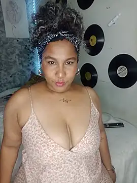 medusafox  online show from 06-19-26, 05:01