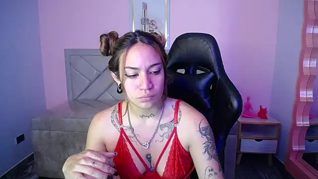 Andrea ch01 online show from 03-18-26, 08:12