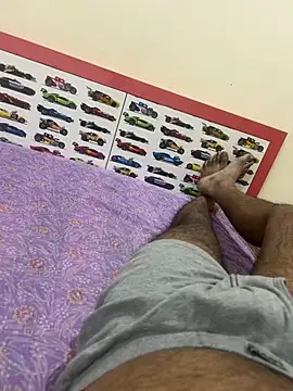 Snapshot of Varun_93 chatting on 03-04-26, 07:09 Varun 93 online show from 03-04-26, 07:09